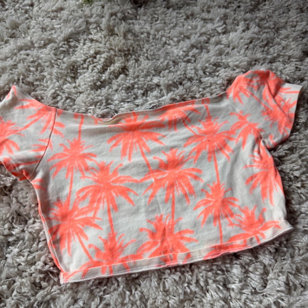 Stylish Charlotte Russe Coral White palm tree, vacation, beach vibes women’s cro - Picture 2 of 5
